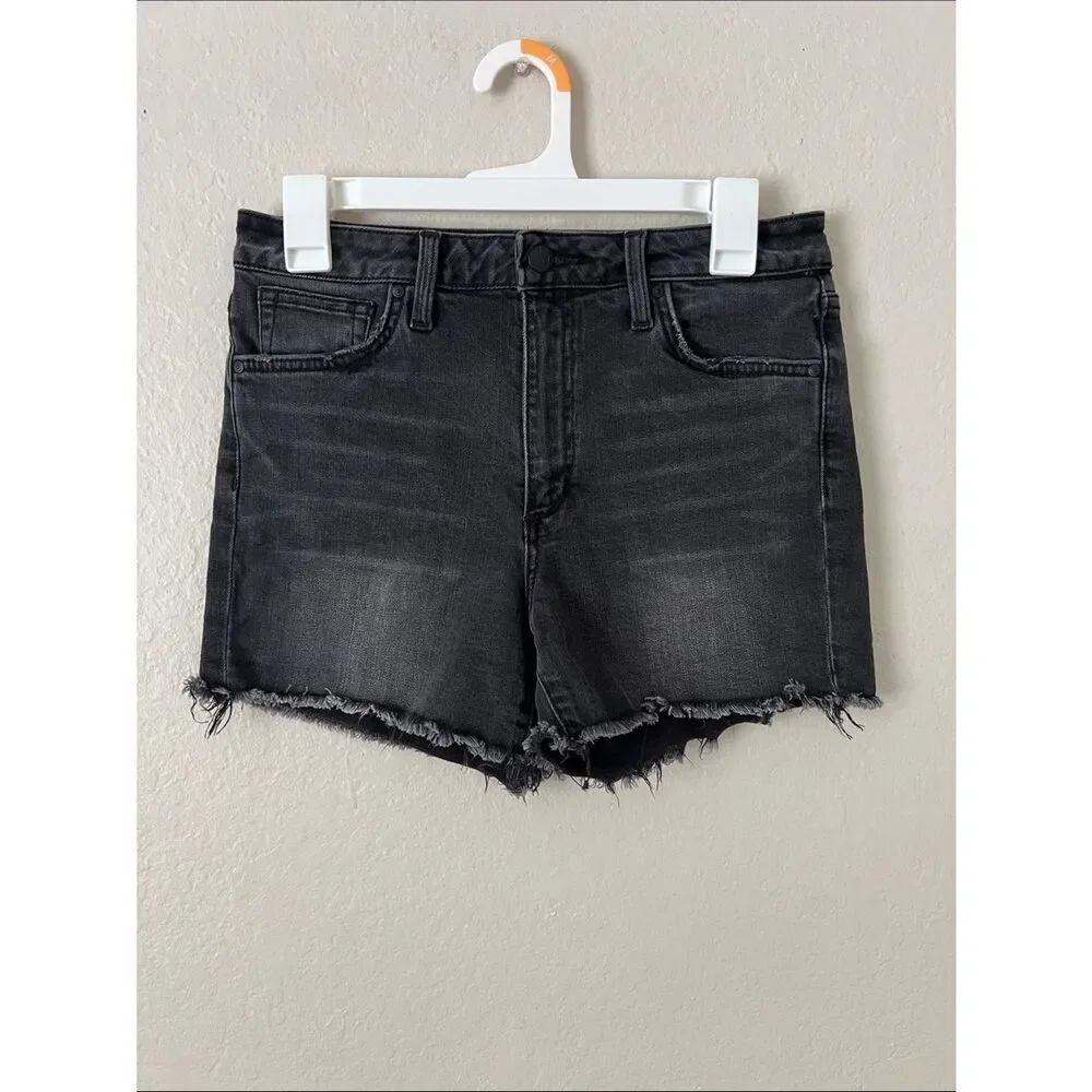 EUC Joe's Women’s Washed Black Frayed Hem Denim Shorts in Size 27